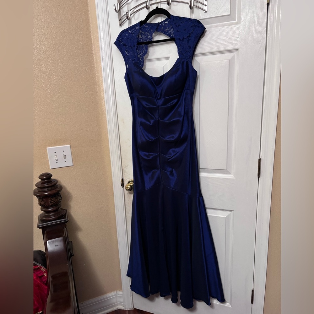 Elegant Navy Blue Evening Dress